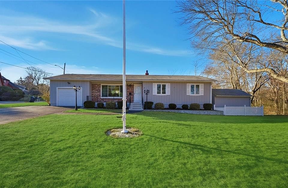 1st image of 45 Diamond Hill Rd