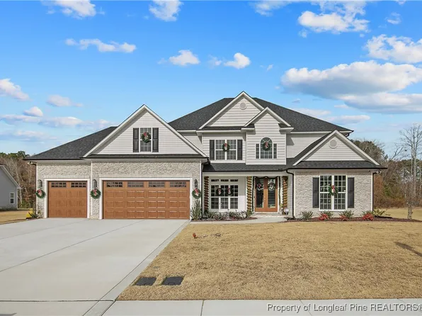 1910 Thomas Wood Dr, Fayetteville, NC 28306