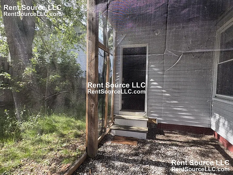 30 Wyatt St — Photo 17