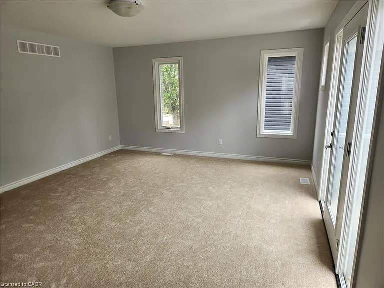 3266 Parker Ave — Photo 13