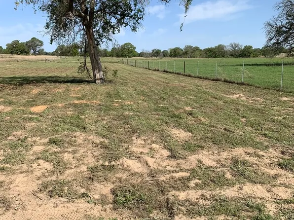 747 Lake Valley Dr LOT 14, La Vernia, TX 78121