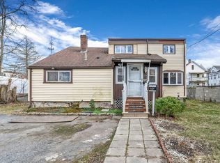 92 Rockdale St, Mattapan, MA 02126
