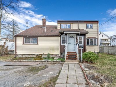 92 Rockdale St, Mattapan, MA, 02126