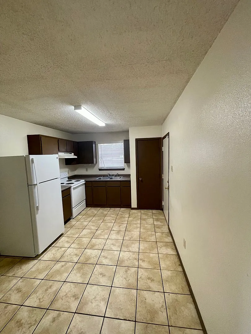 2319 Elm Park Drive; 2BR-1BA — Photo 4