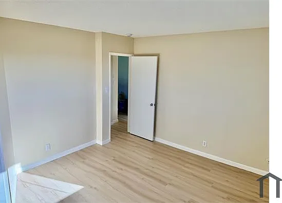 587 105th Ave #3 — Photo 12