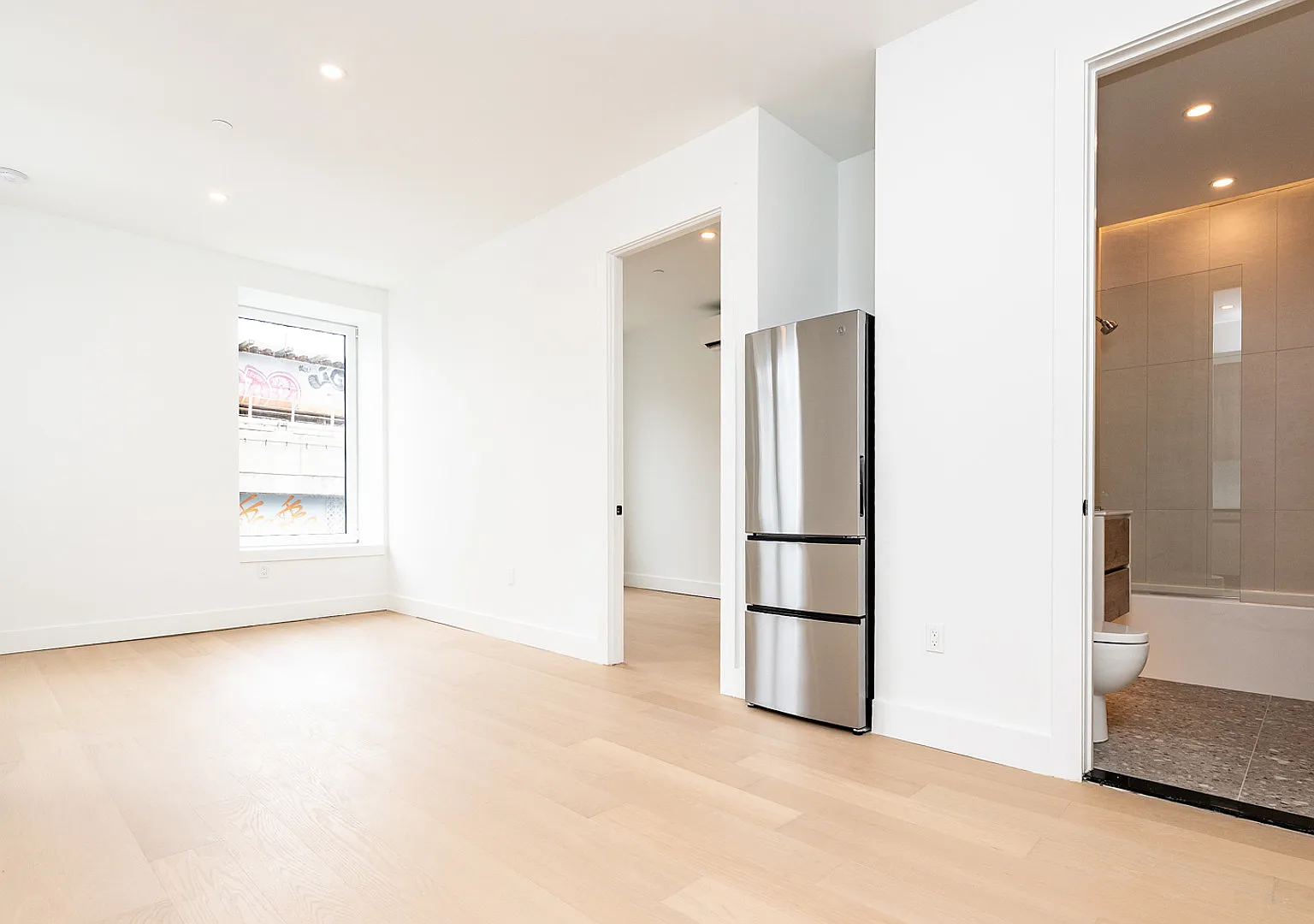 107 South 6th Street — Photo 1