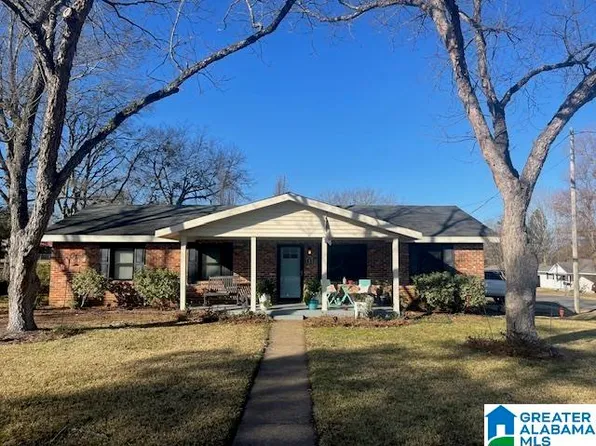 1800 Hackberry Ln, Demopolis, AL 36732