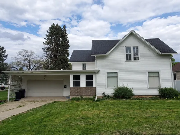 905 N 6th St, Rochelle, IL 61068