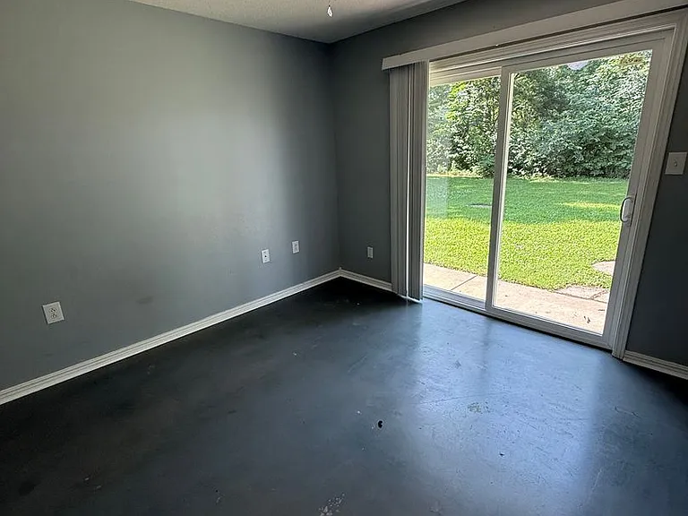 210 E Parkway Dr #A-D — Photo 9