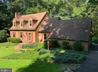 15 Quartz Mill Rd, Newark, DE 19711