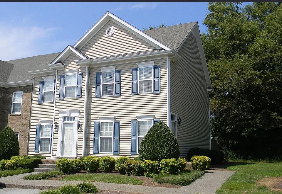 1st image of 207 Newport Meadows Cir #207