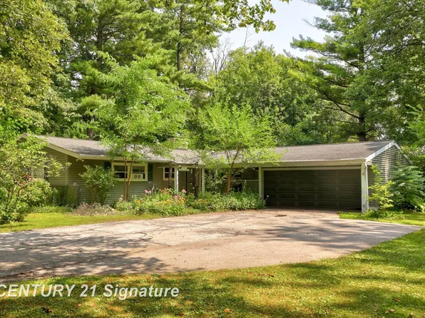 1556 Sullivan Dr, Saginaw, MI 48638