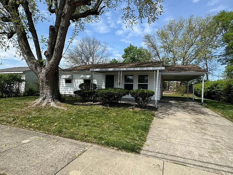 115 Grant Cir — Photo 1