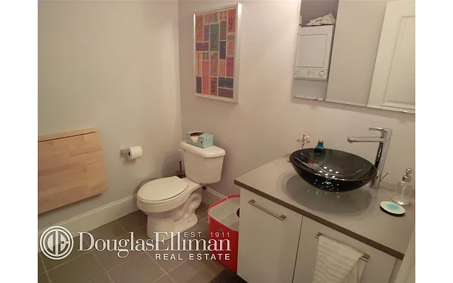 Sold by Douglas Elliman | media 14