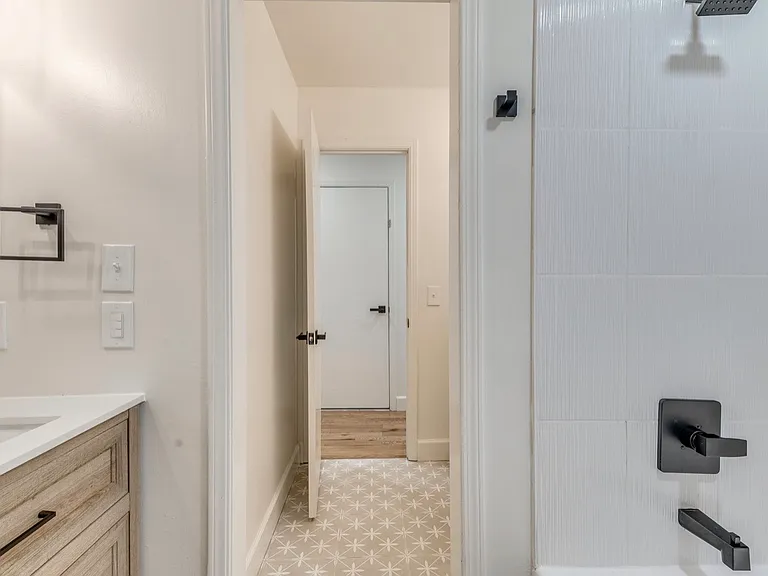 6336 S 72nd East Ave — Photo 20