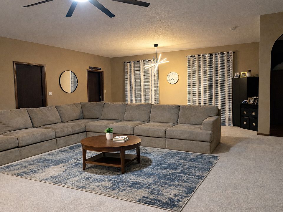 Living room. Upper level.