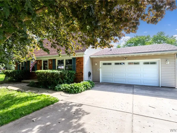 2605 Eldridge Rd, East Aurora, NY 14052