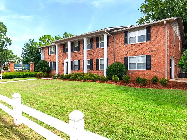 Waterford Square Apartment Homes — Photo 12