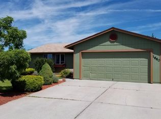 1660 NW Canyon Dr, Redmond, OR 97756