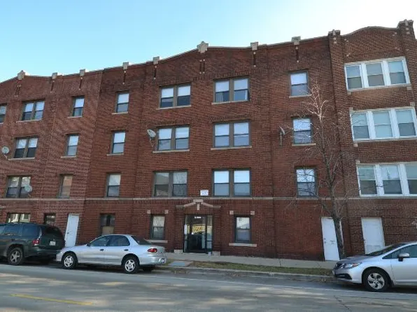 3243 N Damen Ave, Chicago, IL