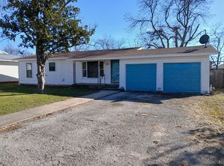 202 Roselawn St, Coleman, TX 76834