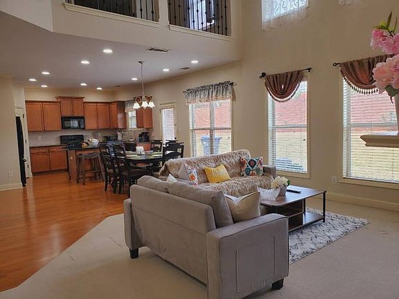 2nd image of 326 Peachbrook Ln NE #Id1097525p