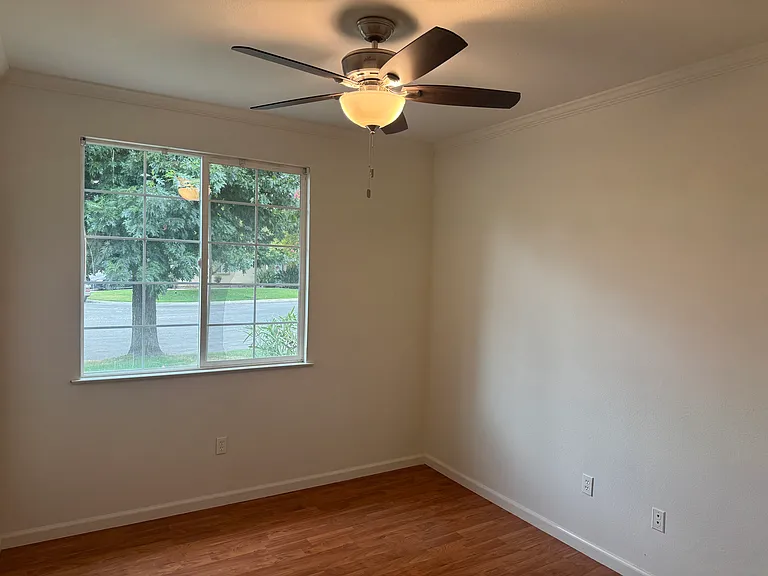7270 N Gorma Ave — Photo 26