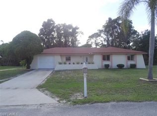 2425 N Westwood Dr, North Fort Myers, FL 33917