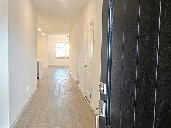 4th image of 8434 Tranquility Ln