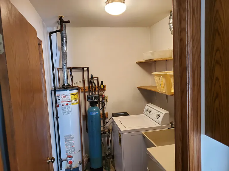 5518 Osborn Dr — Photo 5