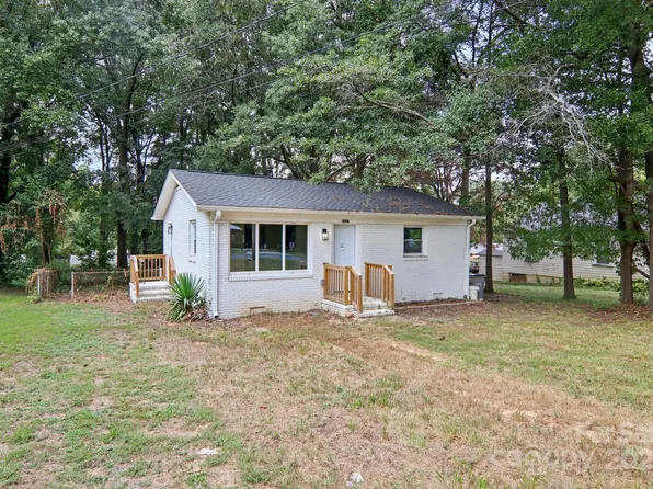 1221 N Ransom St, Gastonia, NC 28052