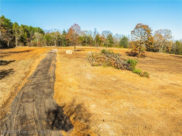 Boot Hill Trl, Cedarville, AR 72932