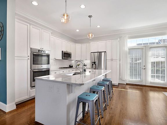 4th image of 9108 Boylston St