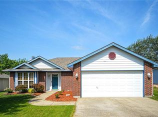 1203 Foxridge Dr, Warrensburg, MO 64093