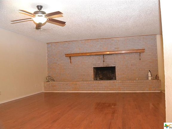 3rd image of 1106 Craig St