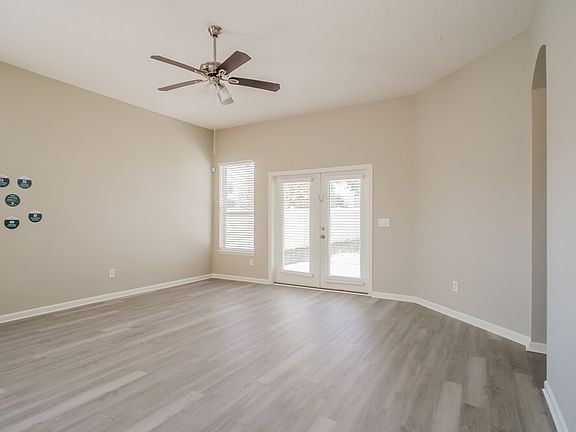 5th image of 275 Casa Sevilla Ave