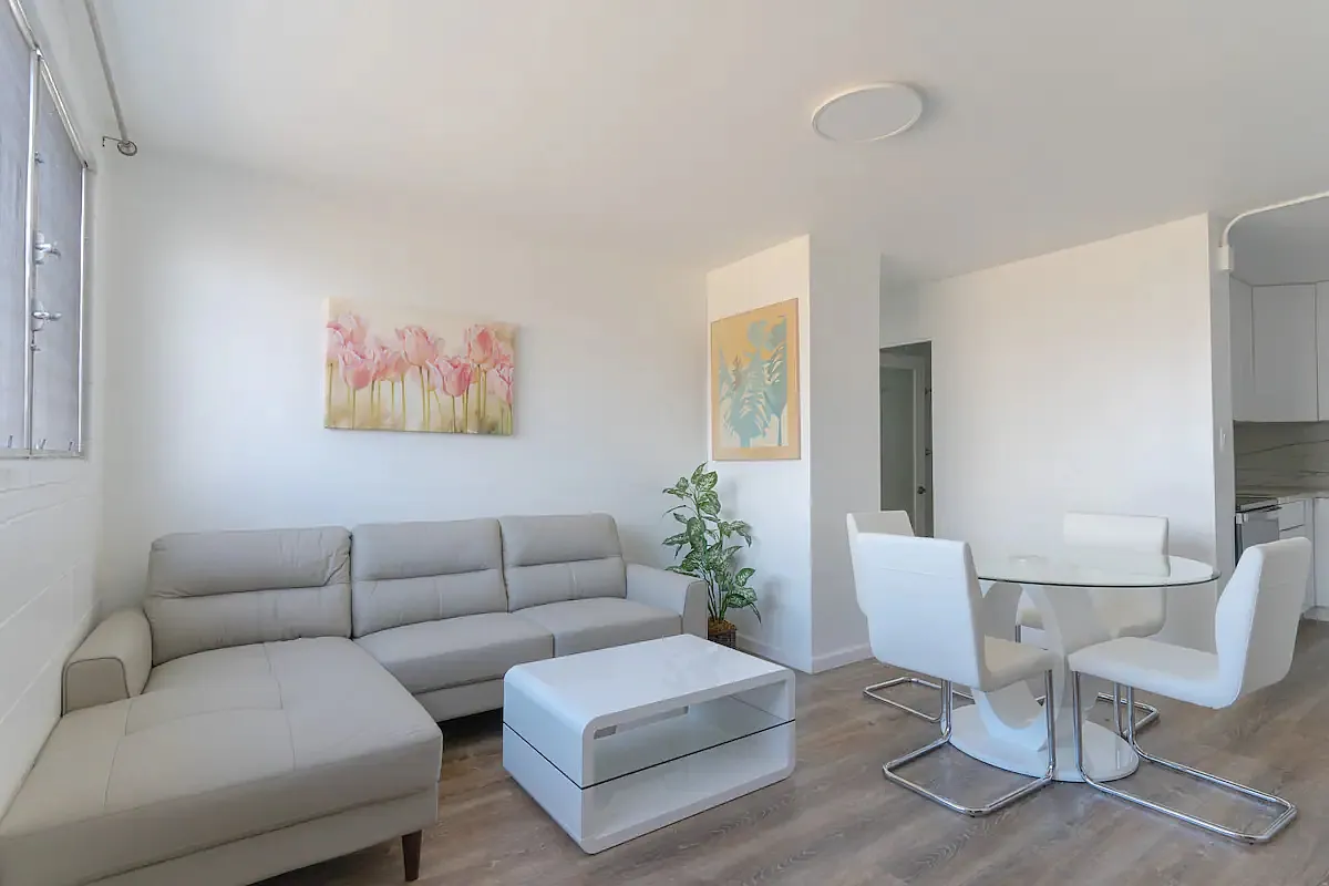2745 Kapiolani Blvd — Photo 1