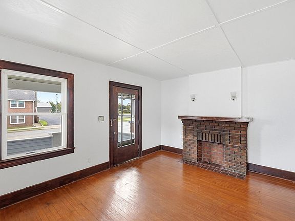 4th image of 207-209 Bechtle Ave