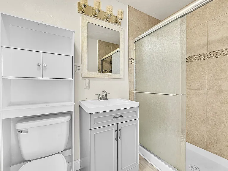 2317 De Soto Rd — Photo 22