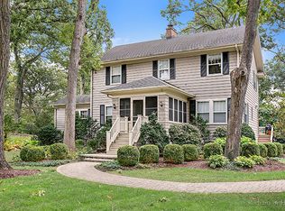 773 Crescent Blvd, Glen Ellyn, IL 60137