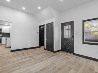 10 Carrie St, Pittsburgh, PA 15212