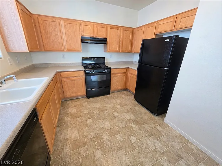 1330 Willow Village Ave — Photo 3