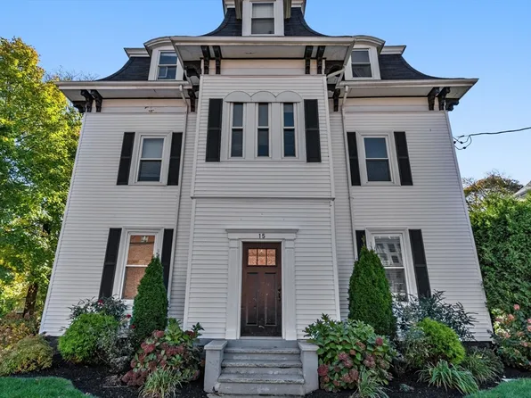 15 Beale St APT 2, Dorchester, MA 02124