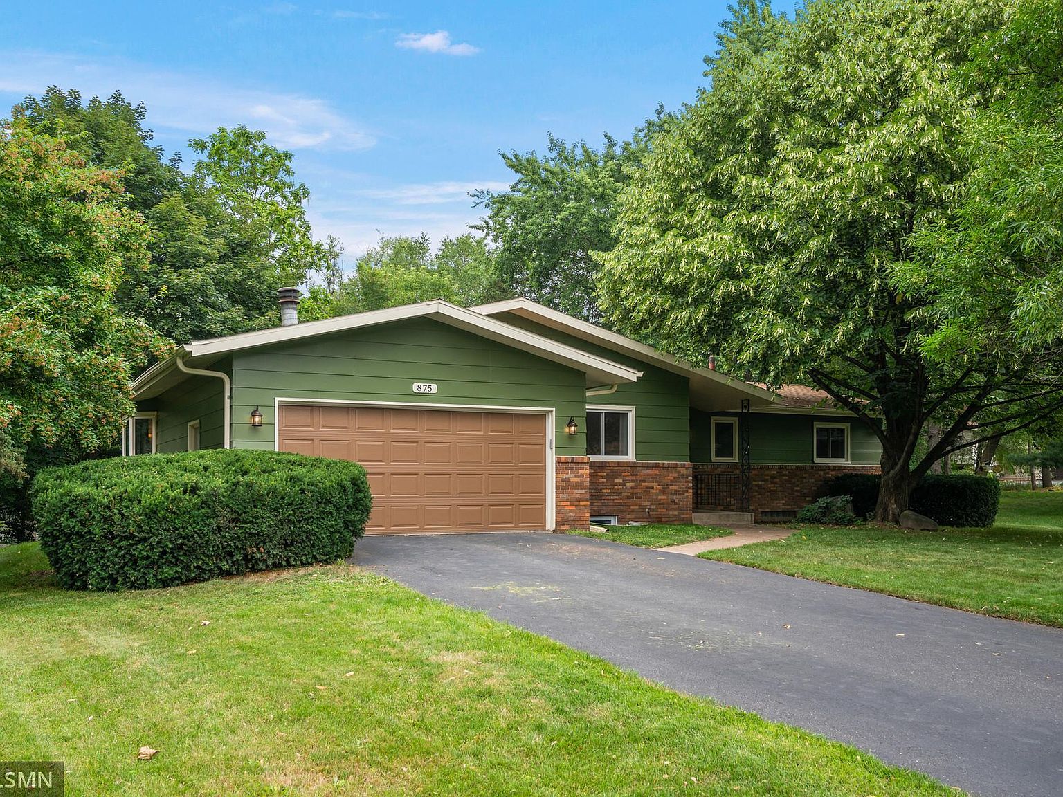 875 Colleen Ave, Shoreview, MN 55126 | Zillow