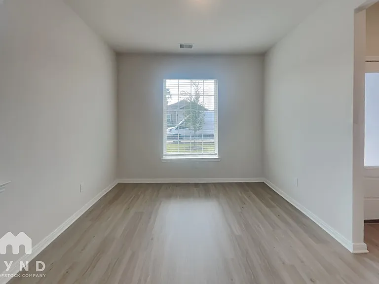 15475 Maple Terrace Dr — Photo 6