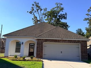 16211 White Rose Dr, Baton Rouge, LA 70817