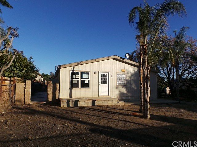 2nd image of 33442 Loquat St