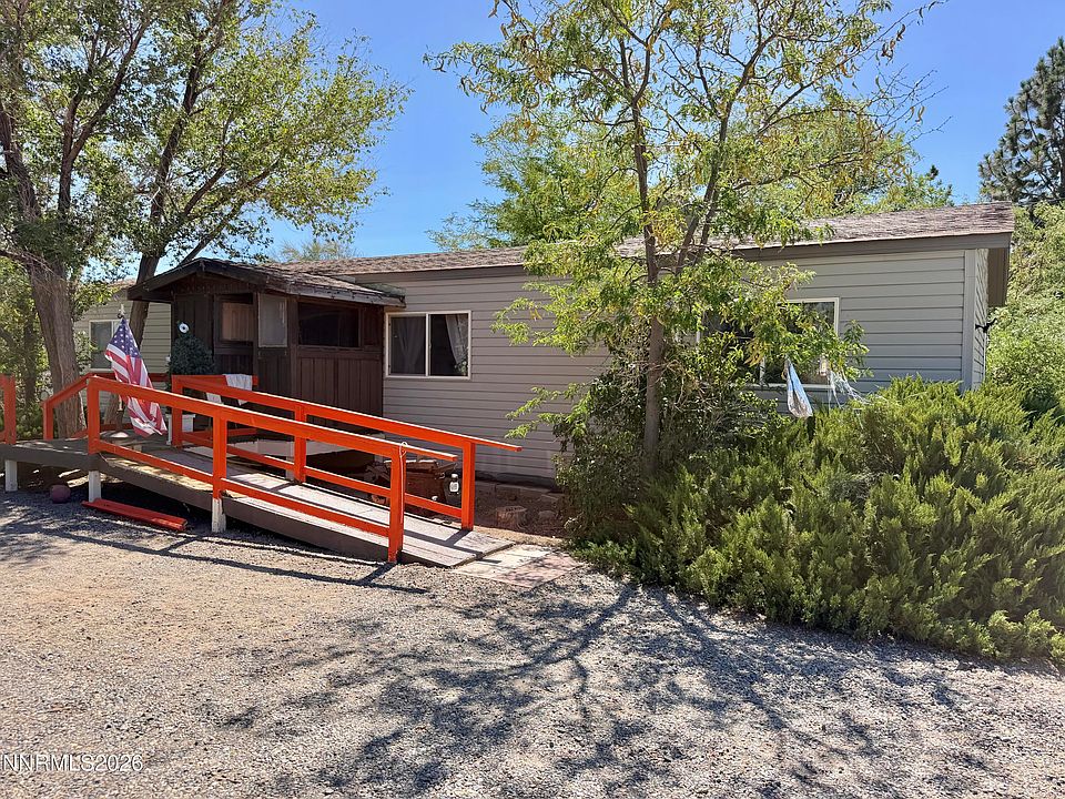 1st image of 5130 Desert Ln