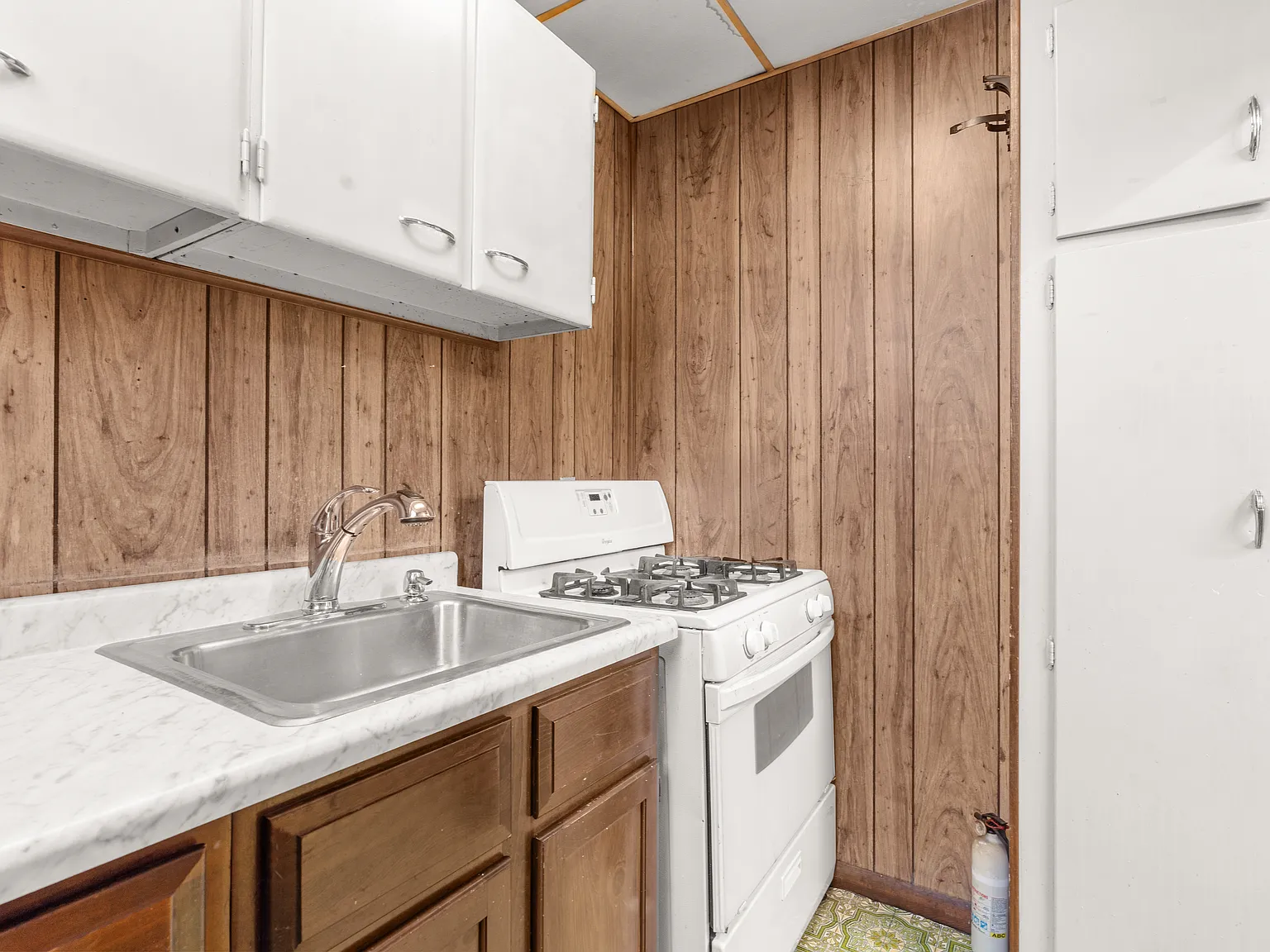 1 bed, $650 — Photo 1
