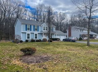 3222 Greentree Cir, New Castle, PA 16105